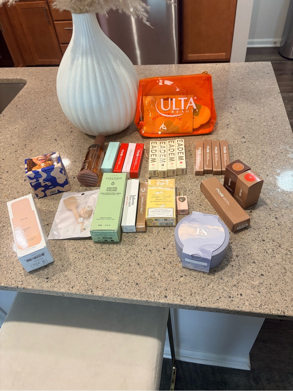 Assorted bundle - Picture 1 of 1